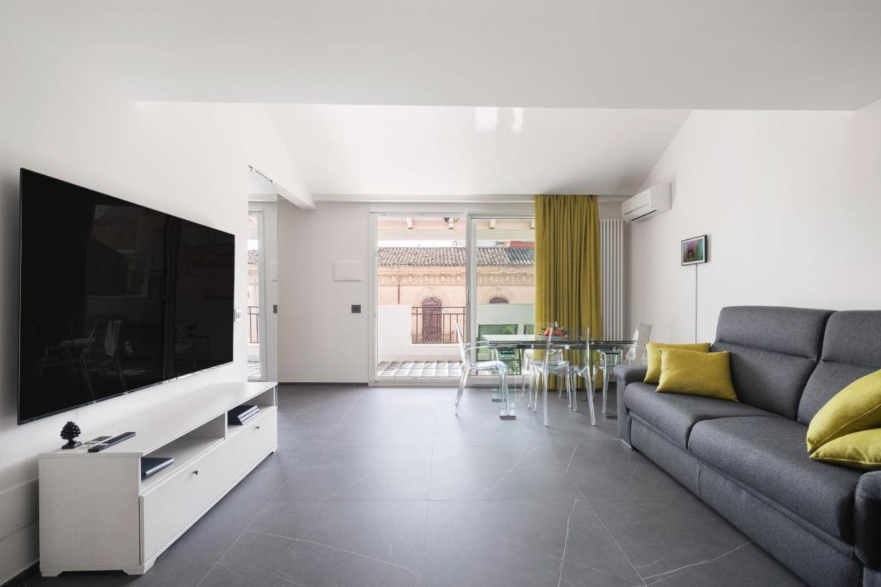 Archimedes Luxury Apartment With Terrace ปาแลร์โม ภายนอก รูปภาพ