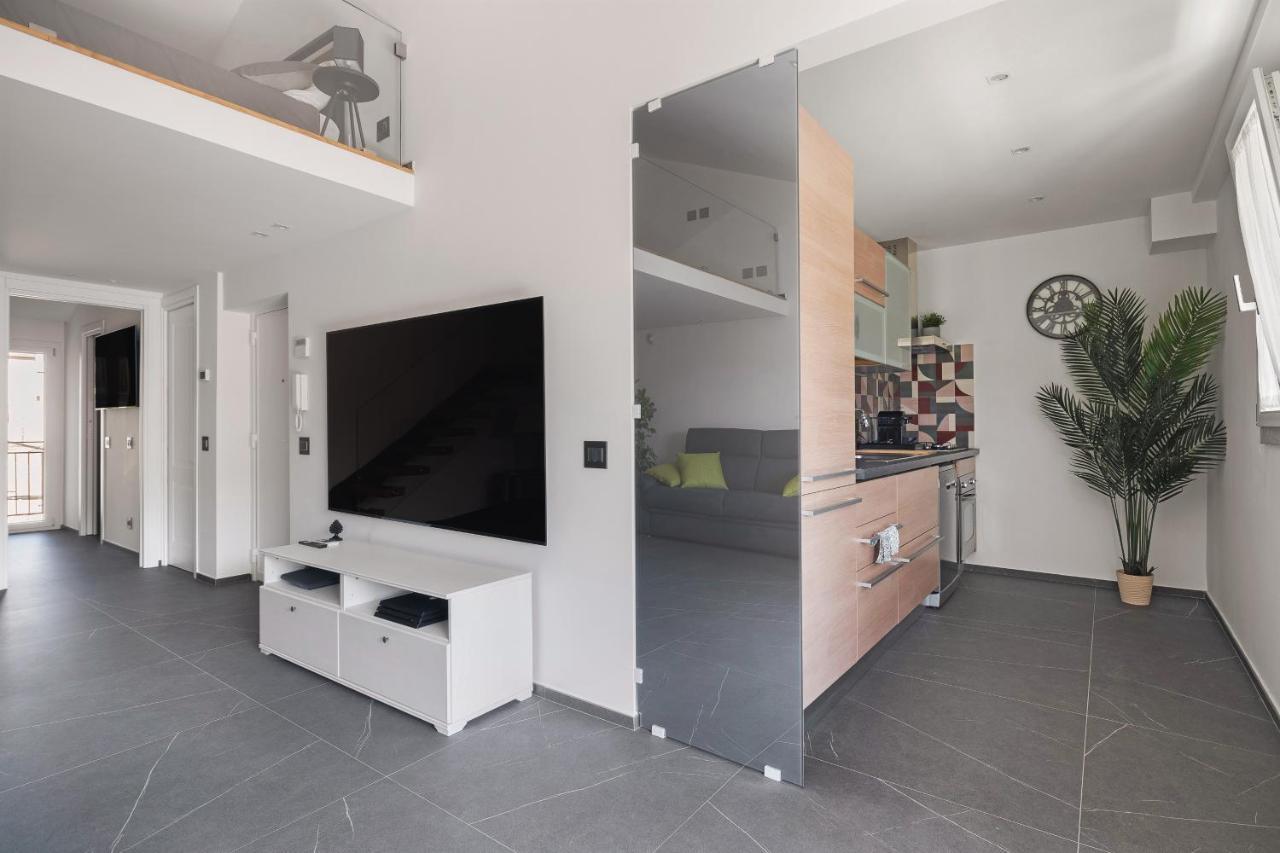 Archimedes Luxury Apartment With Terrace ปาแลร์โม ภายนอก รูปภาพ
